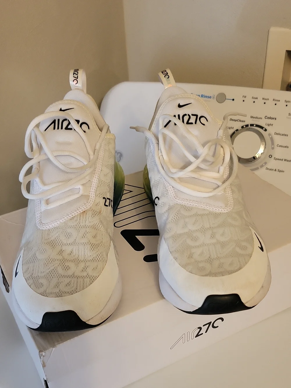Air Max 270 SE Size 12 Used W/box